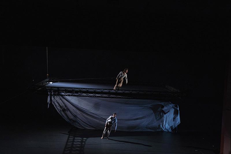 [Cirque] Entre deux mondes - Damien Droin au Théâtre Liberté 