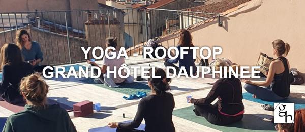 Yoga sur le rooftop du Grand Hôtel Dauphiné