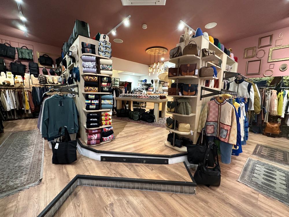 L'A-dress Concept Store