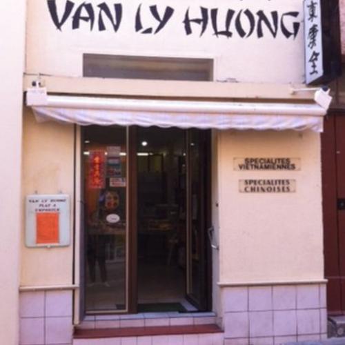 Van Ly Huong